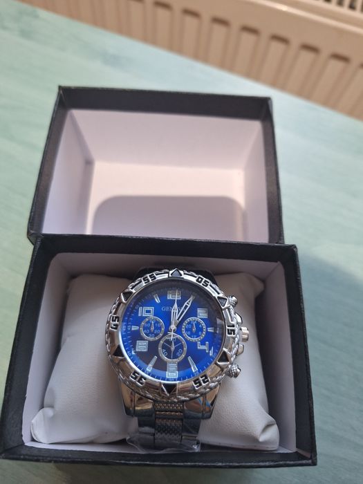 Ceas Geneva – Accesoriul Perfect pentru Eleganță și Stil”