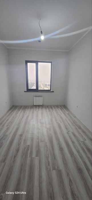 Novastroykadan yangi hali hech kim yashamagan remontli tayyor uy