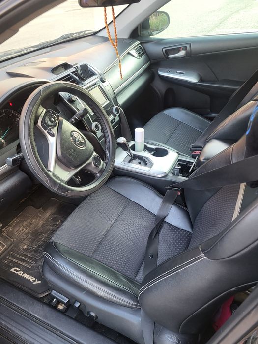 Тайота самри в отличном состоянии сел и поехал