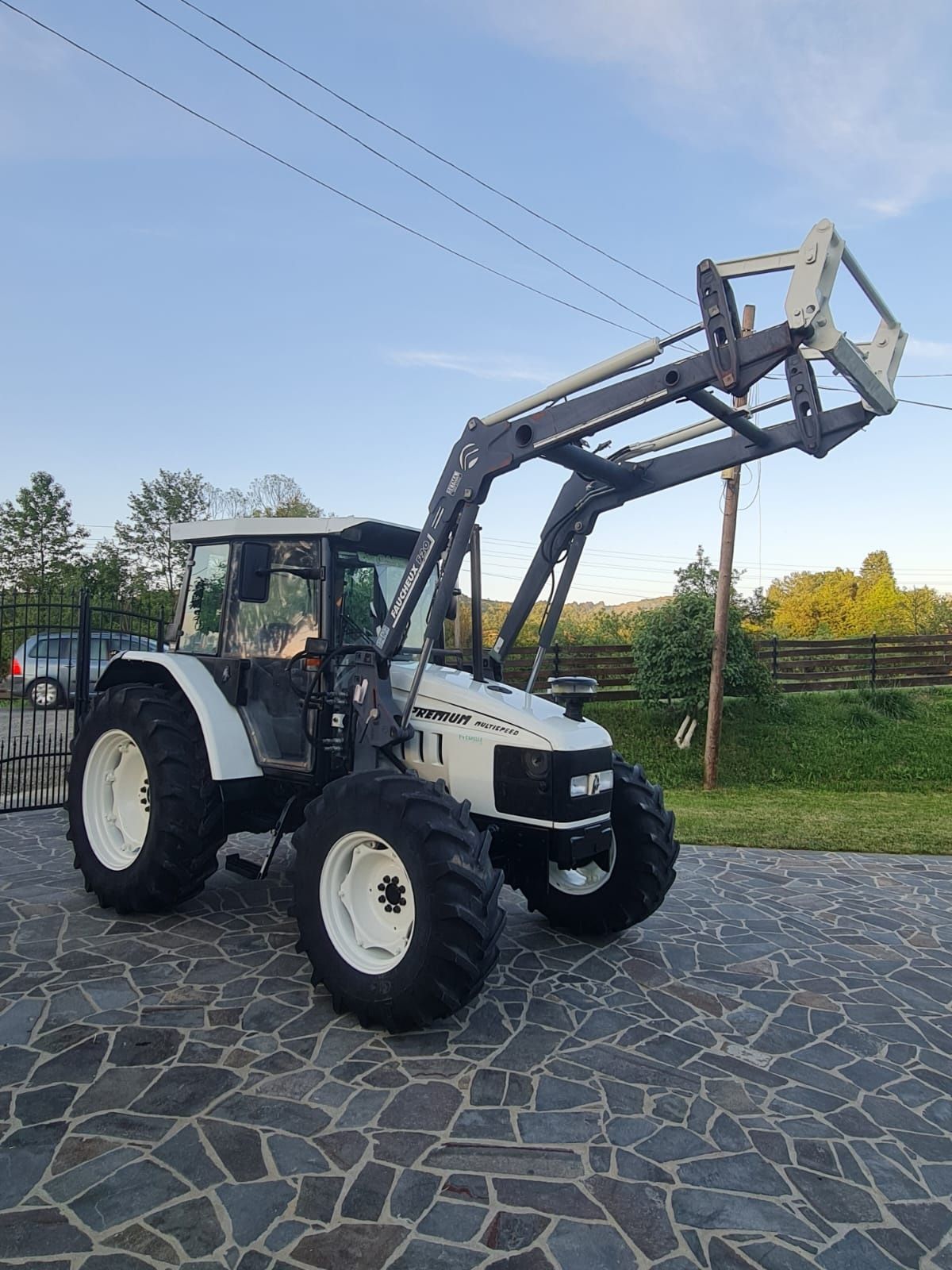 Tractor Lamborghini 850 Premium cu incarcator frontal