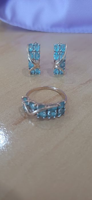 Комплект из золота