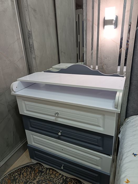 Chester  bolajonilani yotqzish va buyumlarni joylash uchun juda  qulay