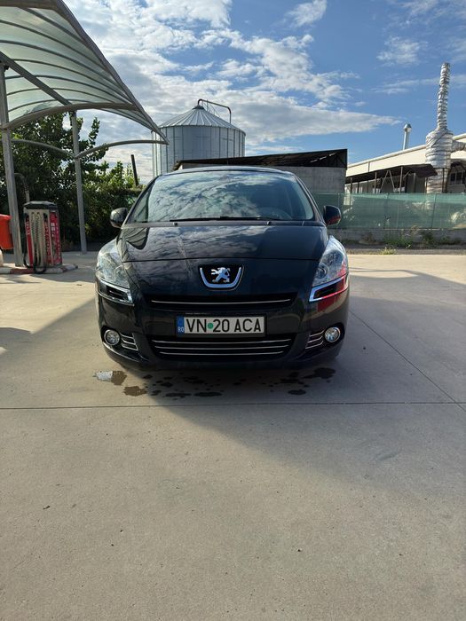 Vând/schimb.  Peugeot 5008 1,6 benzina