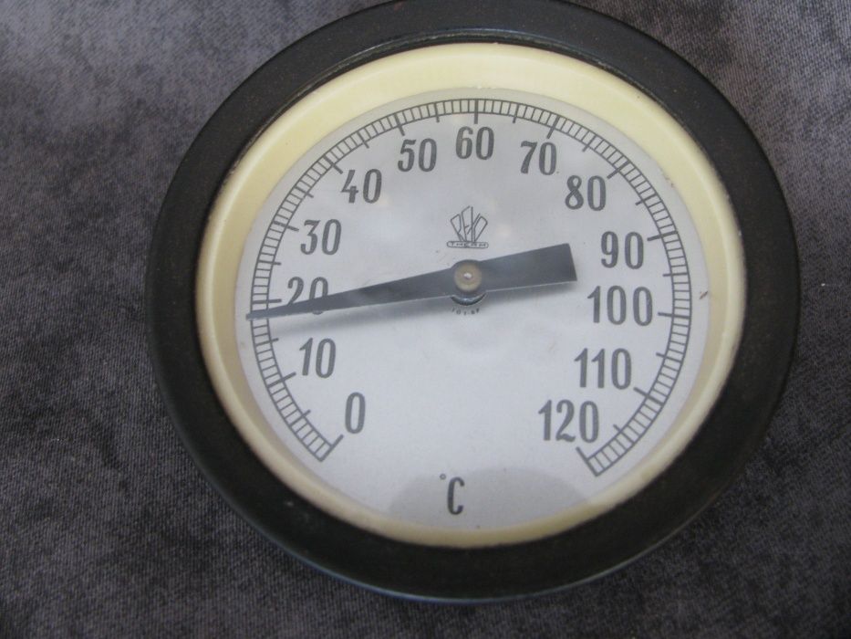 Термометър 0 - 120 Градуса с Месингова Основа