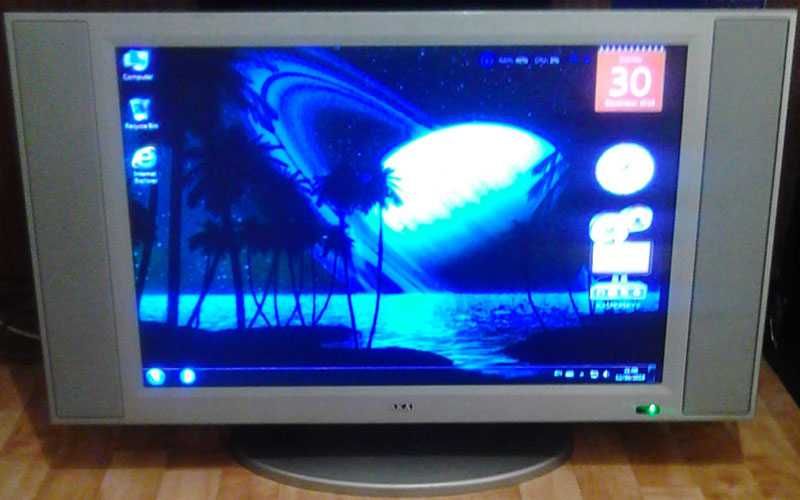 Два LCD Телевизора AKAI Модел LM-H30CJSA и BEKO Модел BKL-26LX-C29B