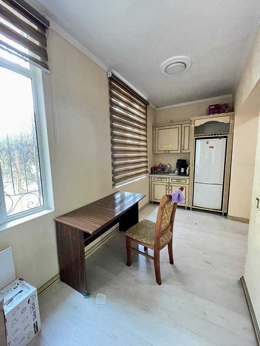 Ц-5
4/1/4
Площадь: 85 м² + подвал 12 м²