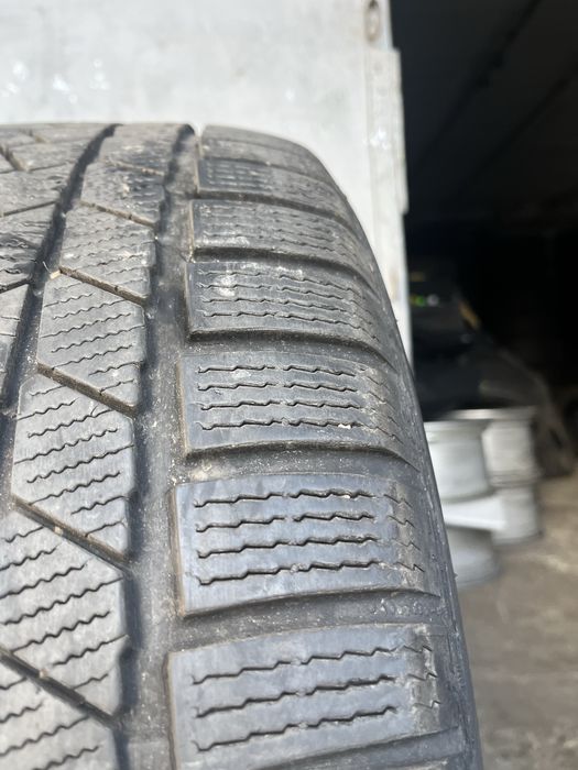 4 бр. зимни гуми 255/55/20 Continental RSC DOT 2319 6 mm