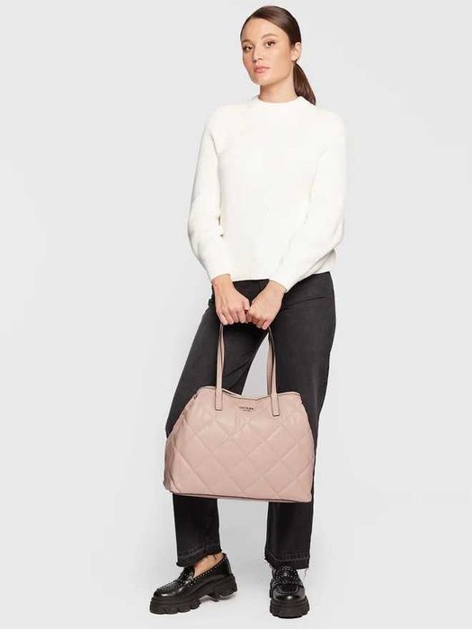 Guess оригинална дамска чанта