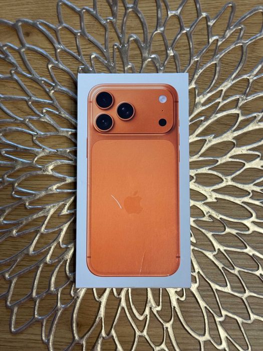 iPhone 17 Pro Max 512GB–Cosmic Orange - Ще е тук на 08.Ноем.2025 ВАРНА