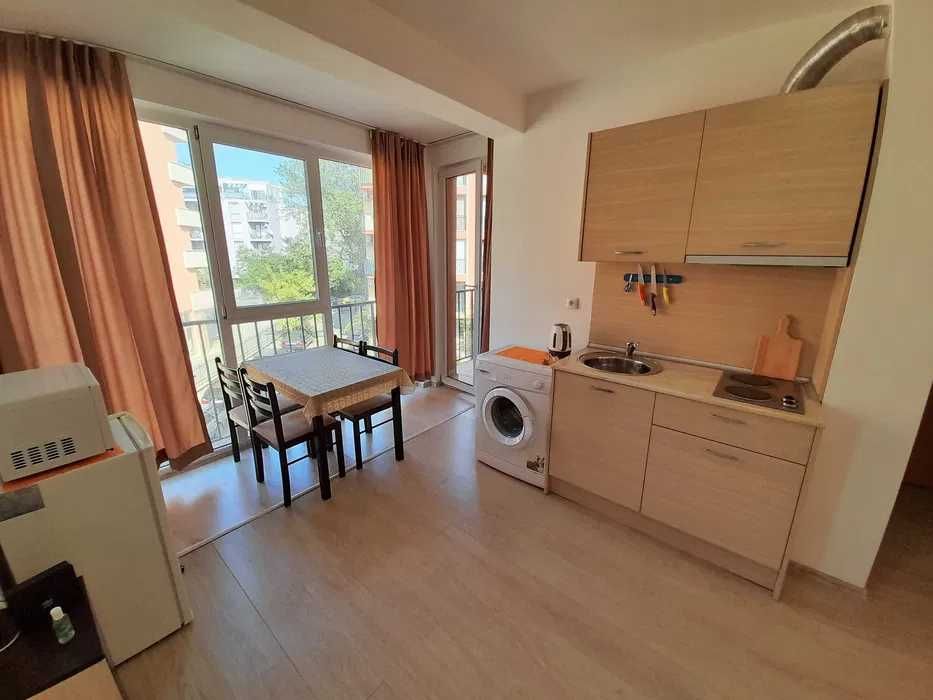 Продава се Двустаен апартамент в к.к. Слънчев бряг - 58 кв.м за 914 €/кв.м - Снимка #6