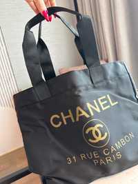 Geanta Chanel Tote cu mini bag