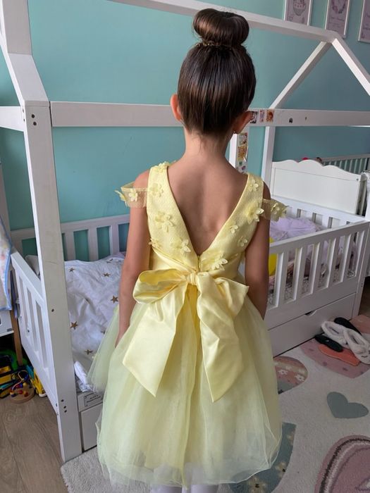 Рокля Petite Fleur 6-7 г.
