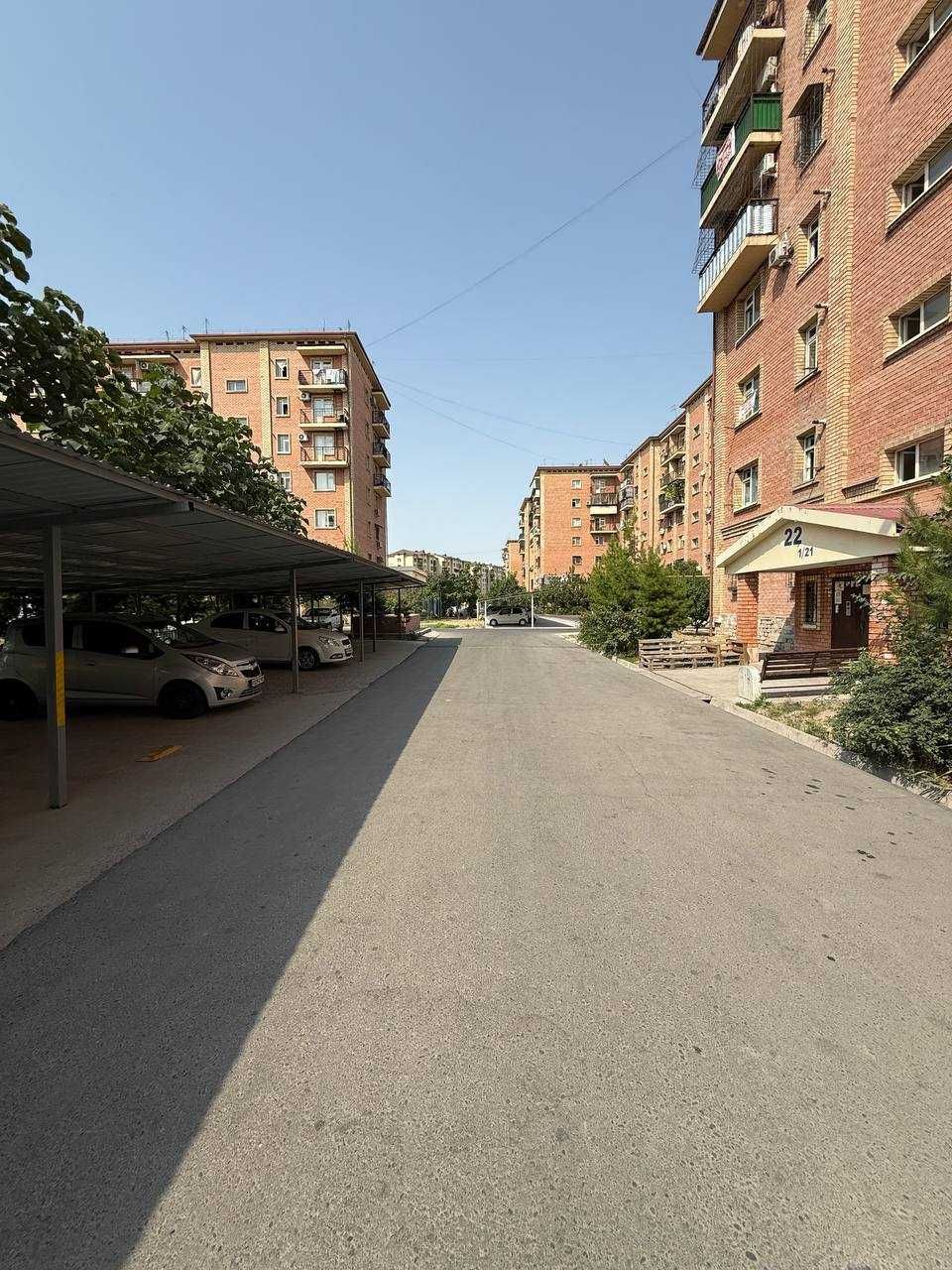 Янги-Хаёт 3А 2/5/7 Срочно Продам Можна в Кредит 43кв,м Цена 49,500 у,е