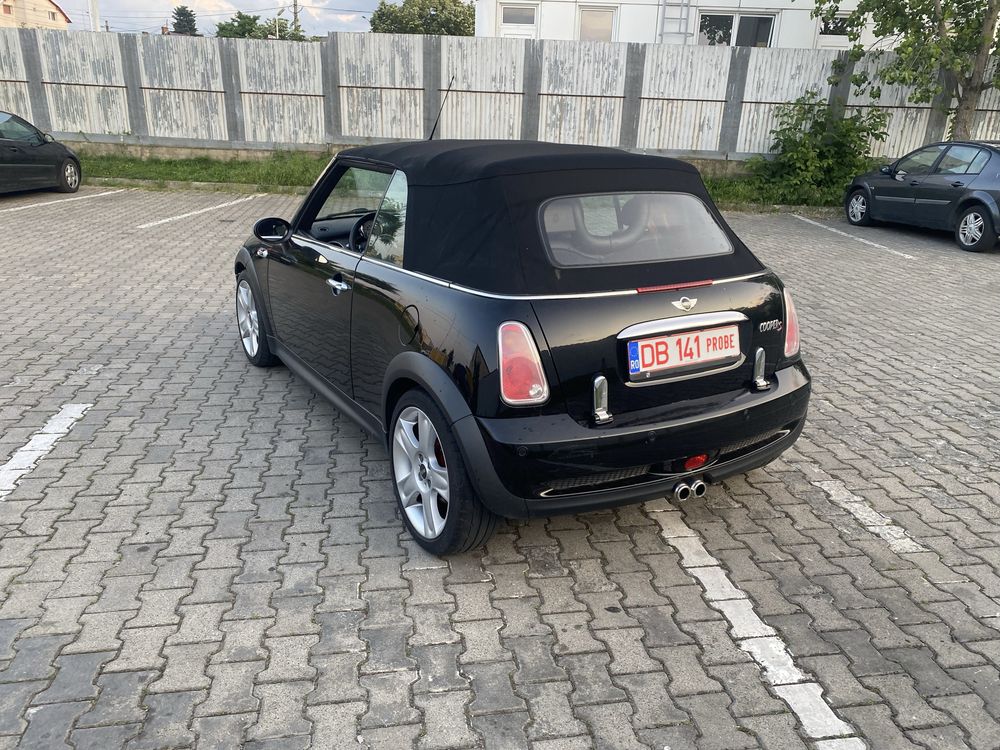Mini cooper.
