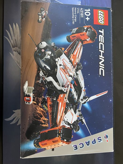 LEGO Technic 42181 - Тежкотоварен космически кораб VTOL