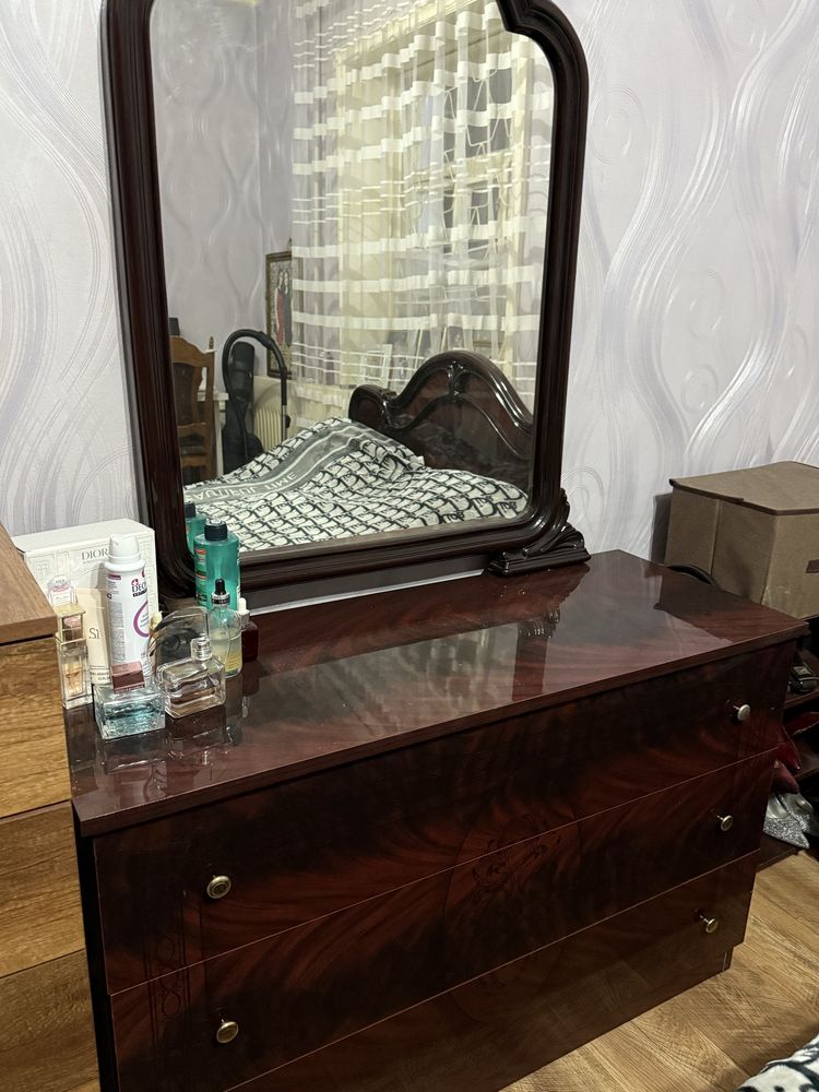 Продам комплект мебели  для спальни