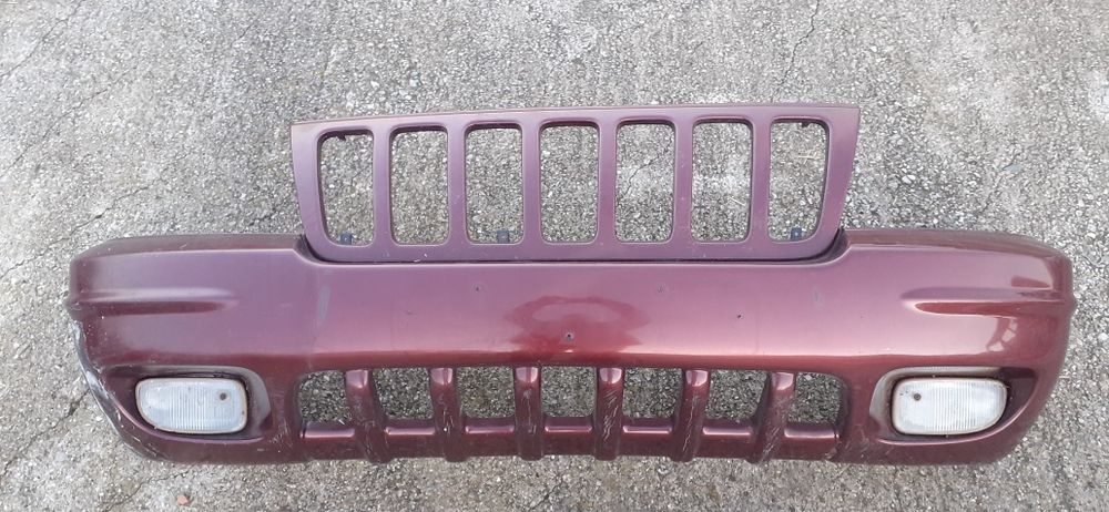 Jeep Grand Cherokee  1999-2002 Година  Предна Броня Със Забележка
