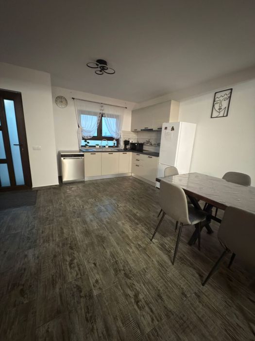 Închiriez cabana Păltiniș  jud Sibiu