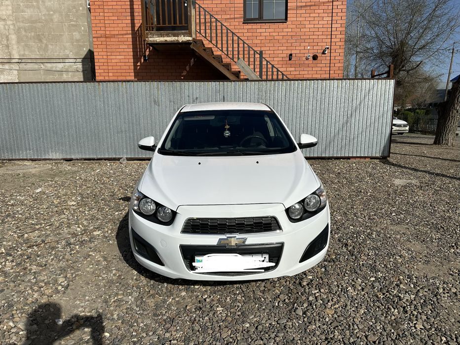 Продам Машину Shevrolet Aveo 2014