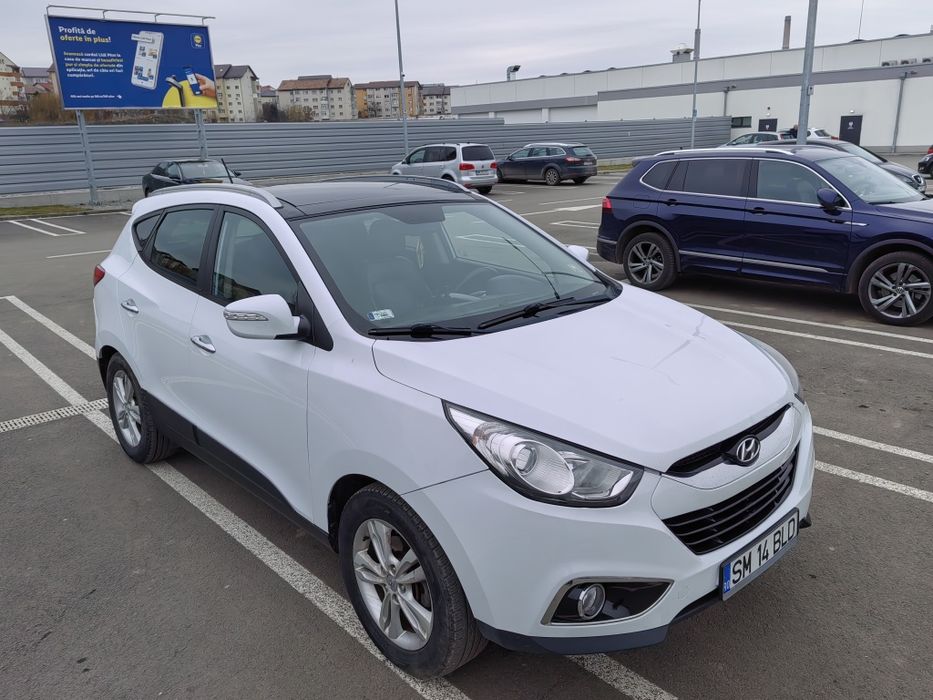 Hyundai ix35 * 2.0 diesel 184 CP* Euro 5*4x4 * cutie automată *