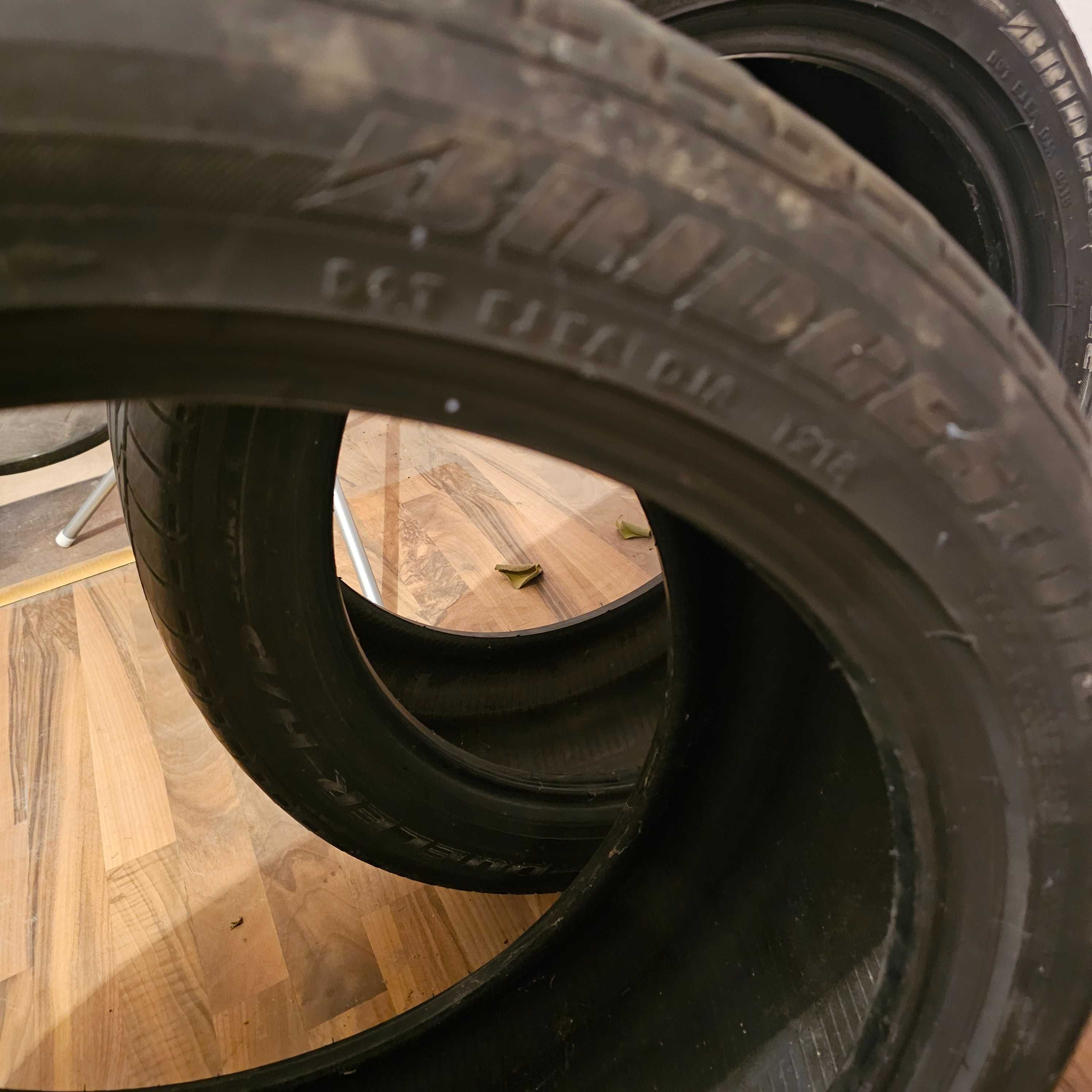 Гуми Bridgestone 275 40 20 run flat 2броя