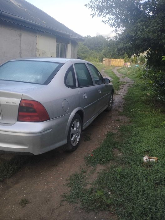 Vand vectra b functional 1.6 benzina