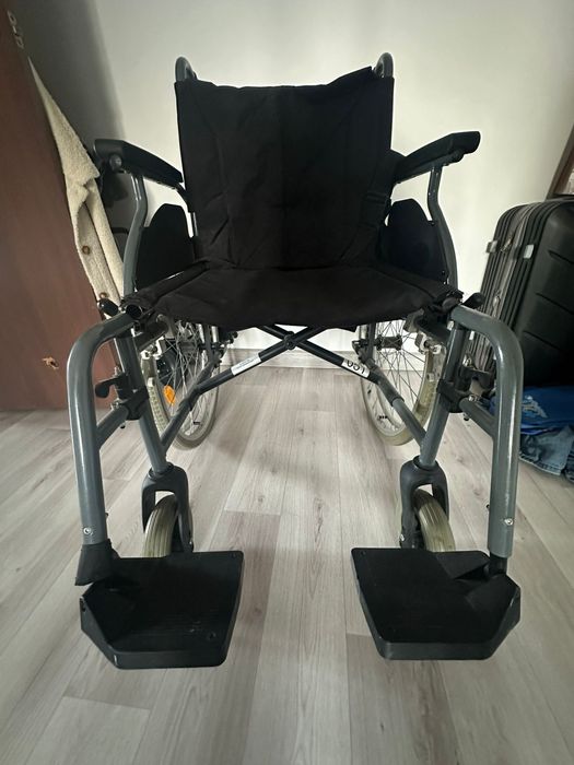 Инвалидная коляска