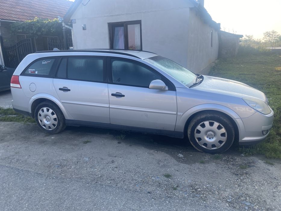 Dezmembrez Sau Vând Întreg Opel Vectra 1.9 CDTI 120Cai