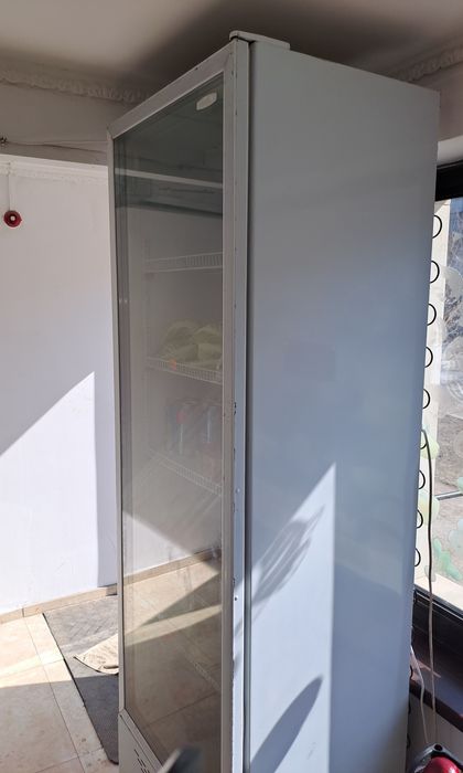 Холодильная витрина. Бирюса отличном состоянии