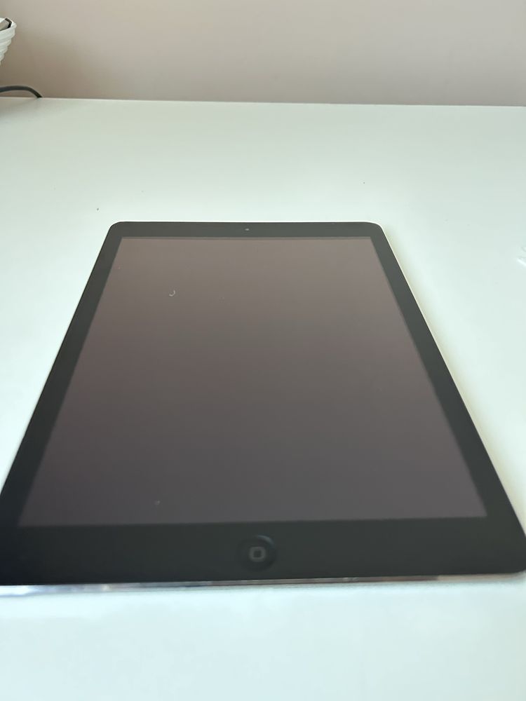 iPad Air 16 GB 11” display