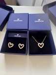 Set Swarovski pandativ si cercei inimă Noi!