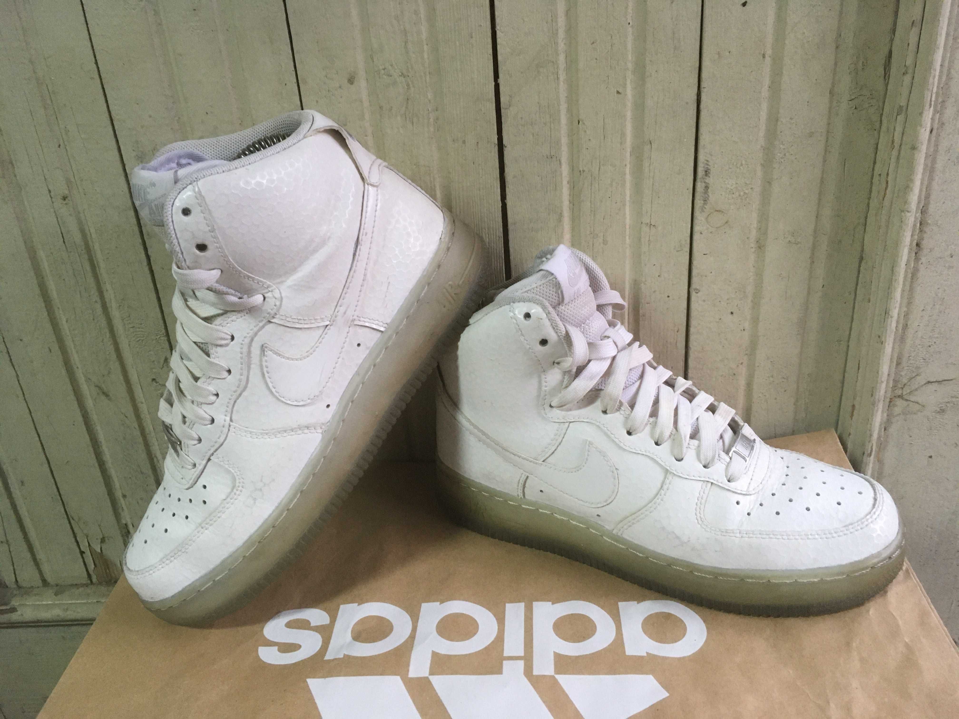''Nike Air Force 1 High Premium''оригинални маратонки 37.5 номер