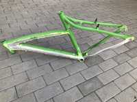 Vând urgent cadru aluminiu bicicleta