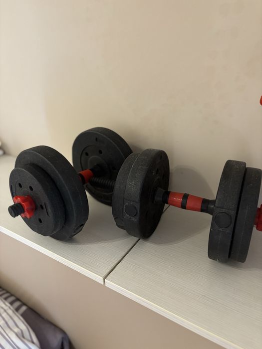 Продавам дъмбели нови 40 кг