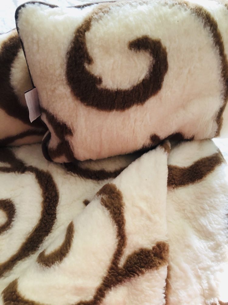 Комплект  одеяло с подушками из натуральной шерсти