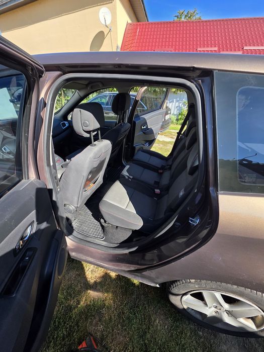 Renault grand scenic 2012 .1.5 dci