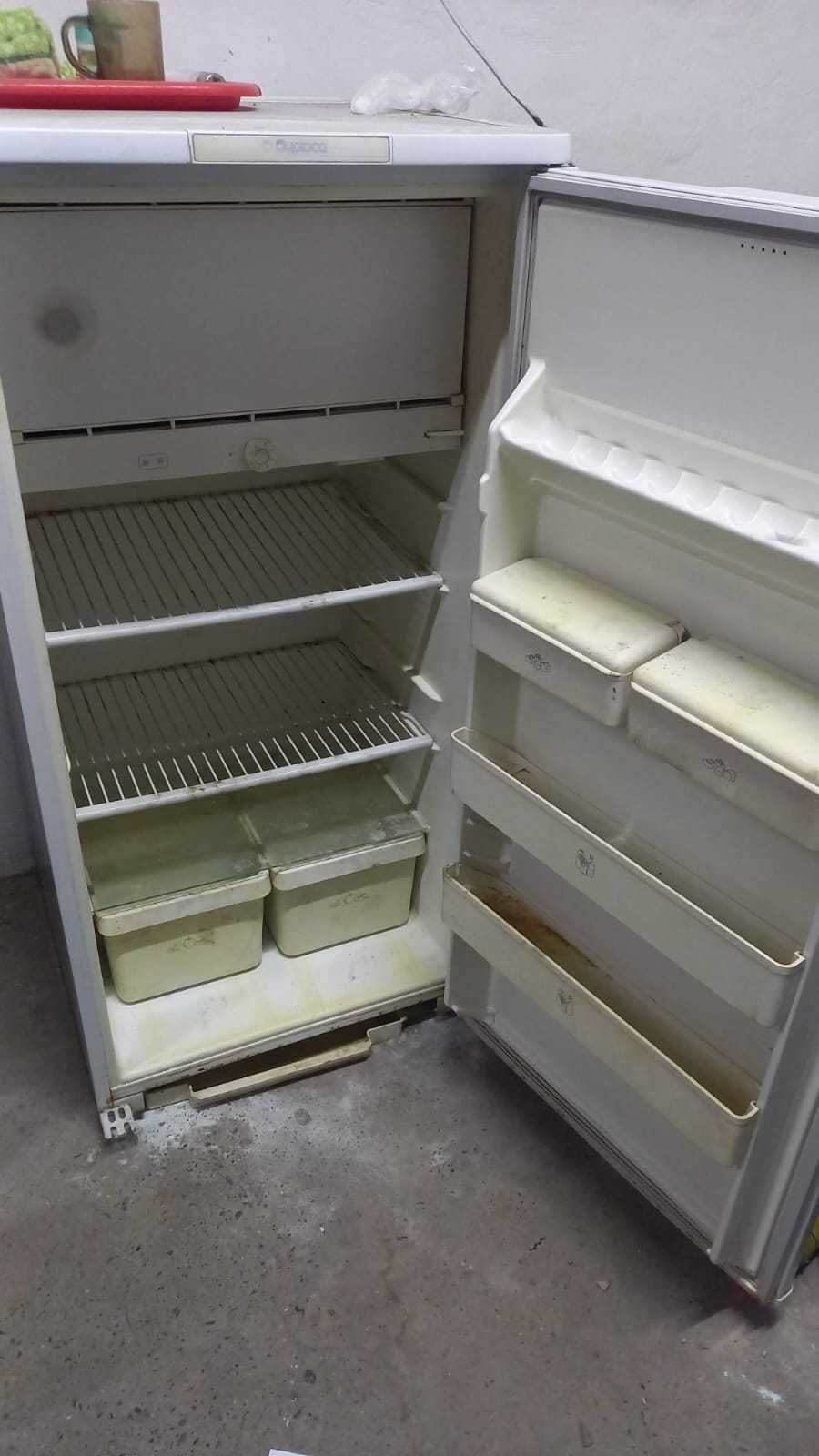 Продаётся холодильник 40 000тг