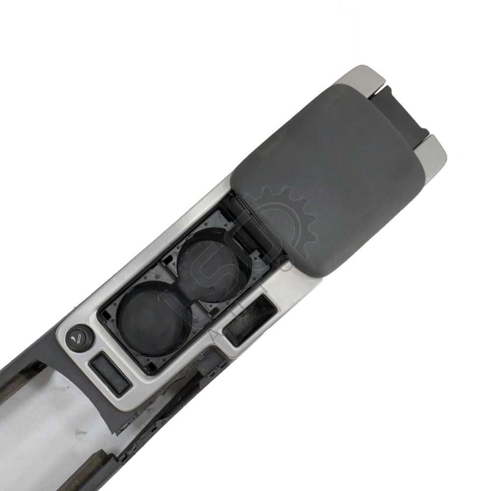 Подлакътник Volvo C30  2006-2012  ID: 131025