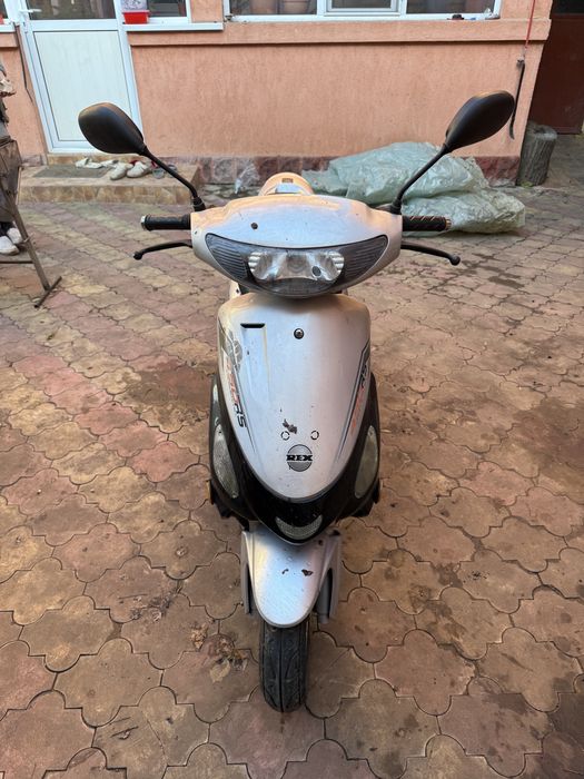 Scuter Rex 450 rs
