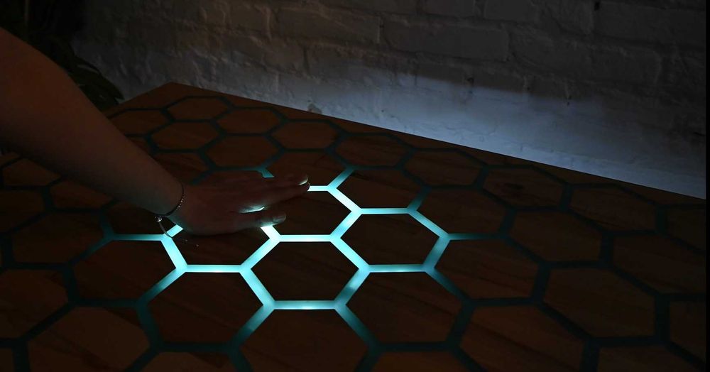 Module touch masa senzoriala river table