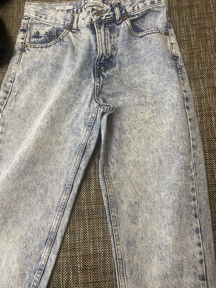 Продам женские джинсы