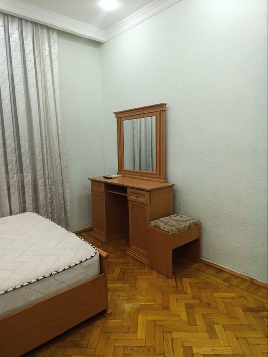 Сдается в аренду трёхкомнатная квартира на Шота Руставелиа