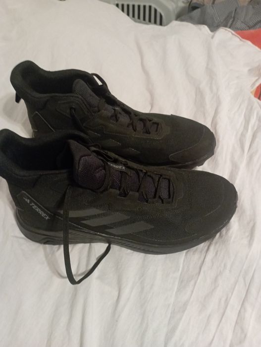 Adidasi Nr 45.      .