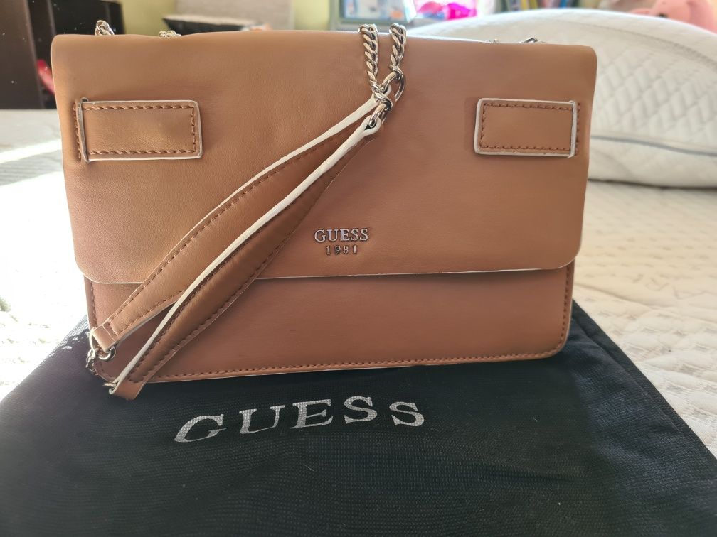 Poseta guess noua