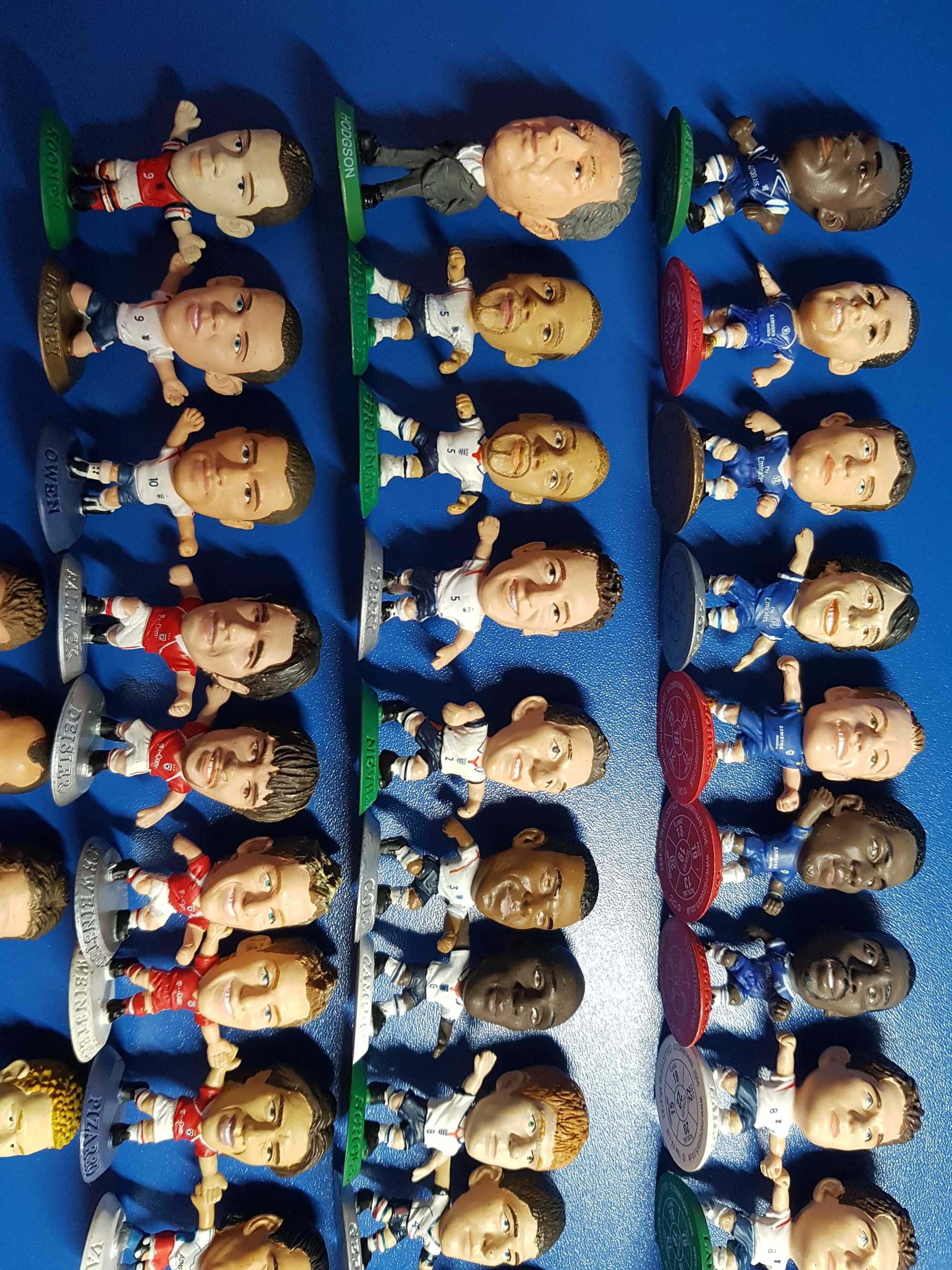 Peste 90 de figurine fotbal Corinthian si SoccerStarz