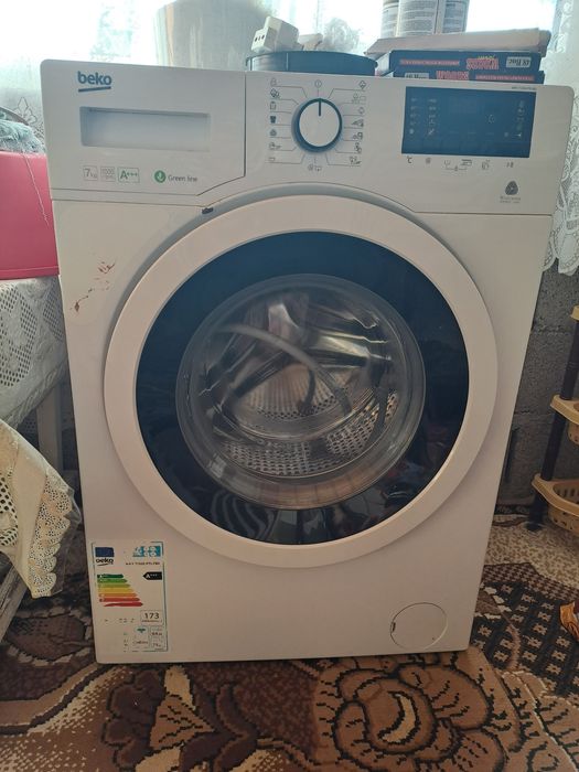 Vând mașină de spălat beko 7 kg folosită