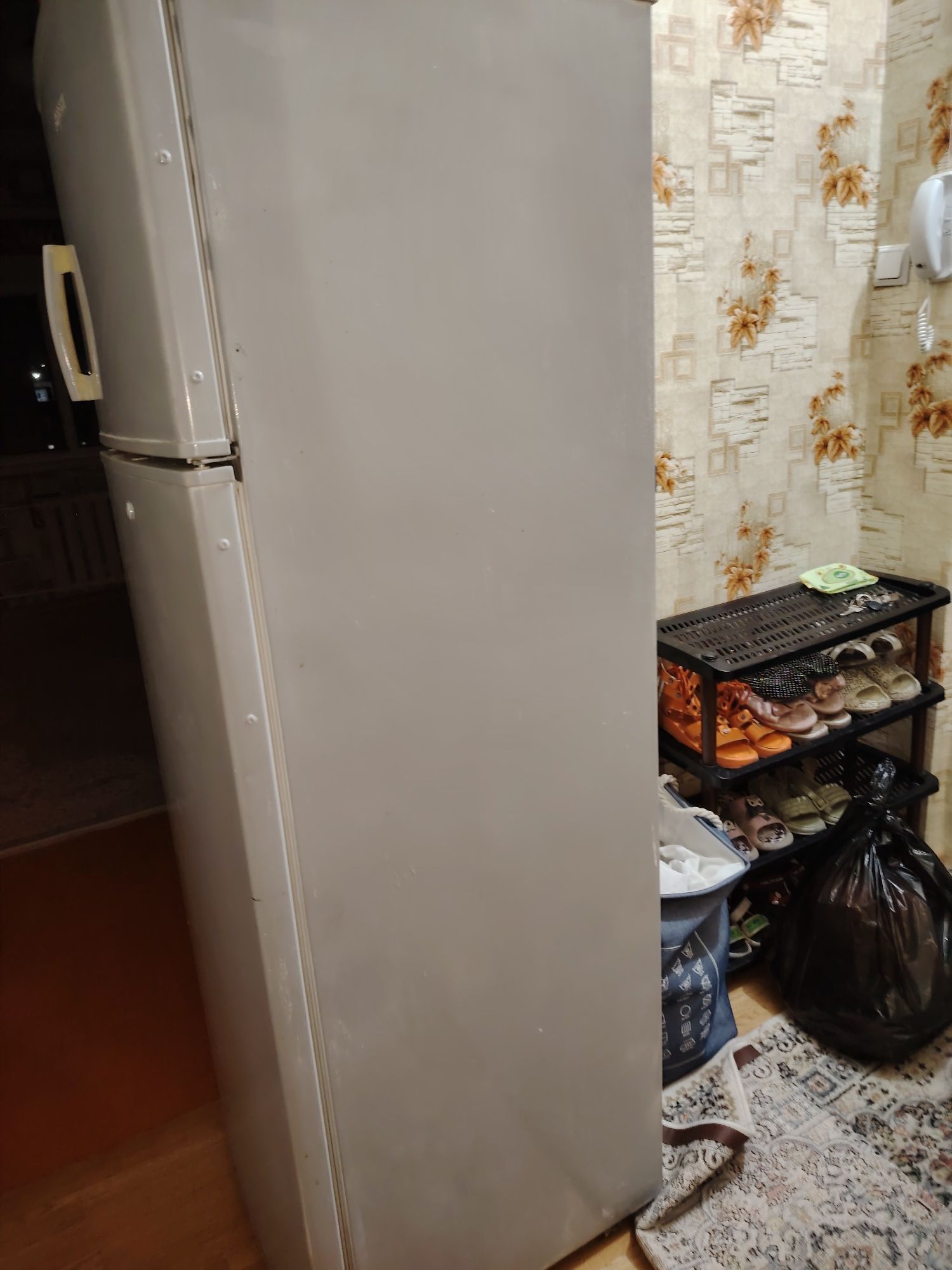 Продается холодильник