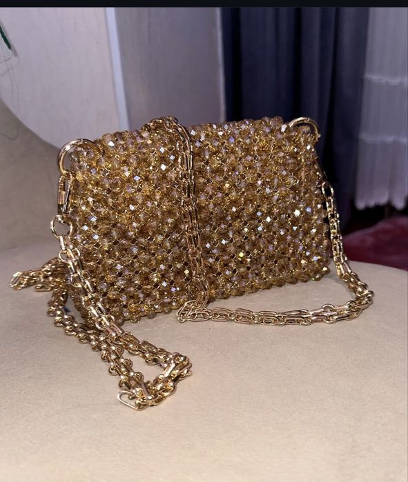 Сумочки ручной работы из хрустальных из бархатных и из акриловых бусин