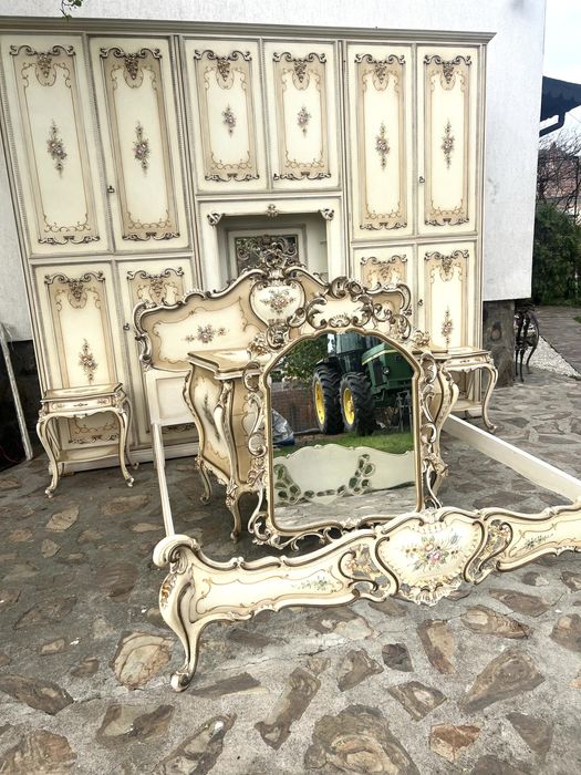 Dormitol stil Baroc Venetian cu picturi florale !