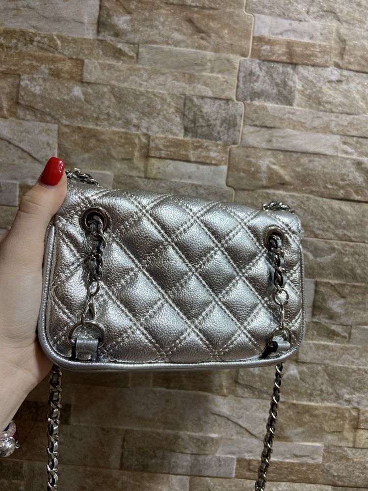 Чанта Guess